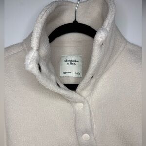 Abercrombie & Fitch Off-White Fleece Pullover